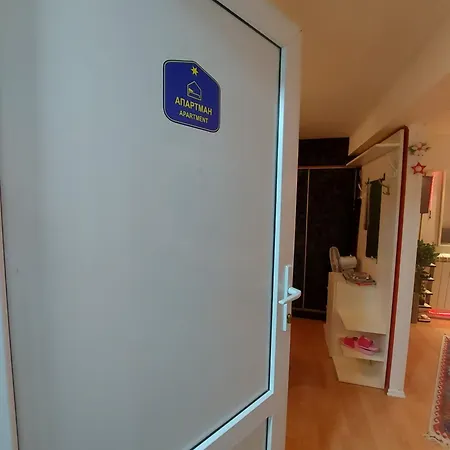 Glorry M Apartment *